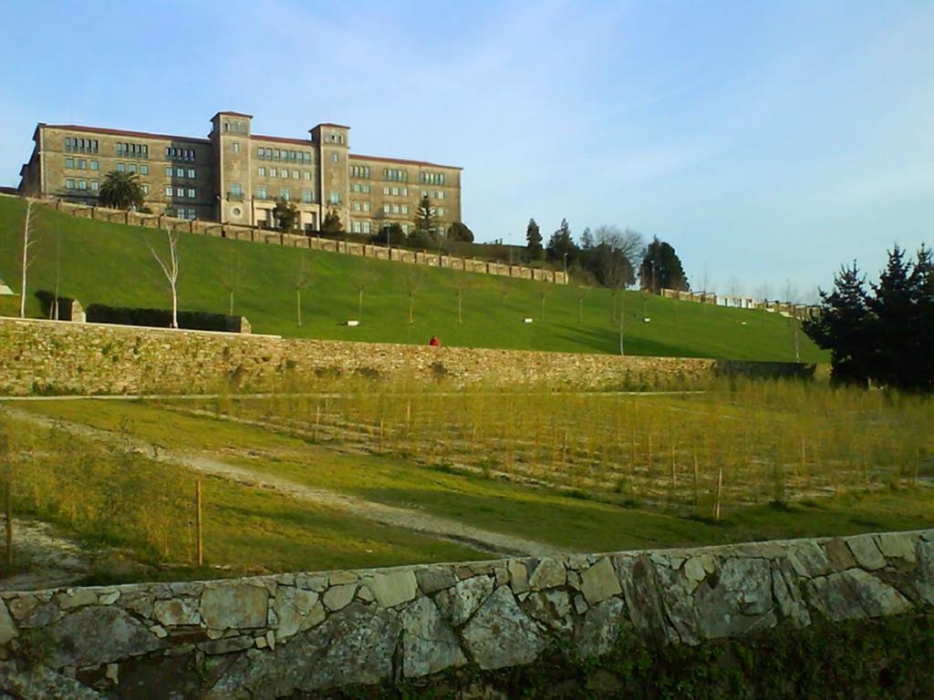 Vm Apartamentos Turisticos Santiago de Compostela Exterior photo